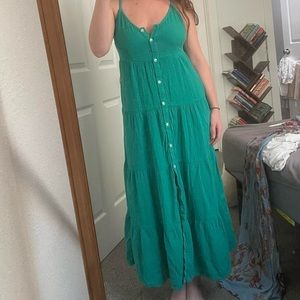 Gorgeous emerald green maxi sundress